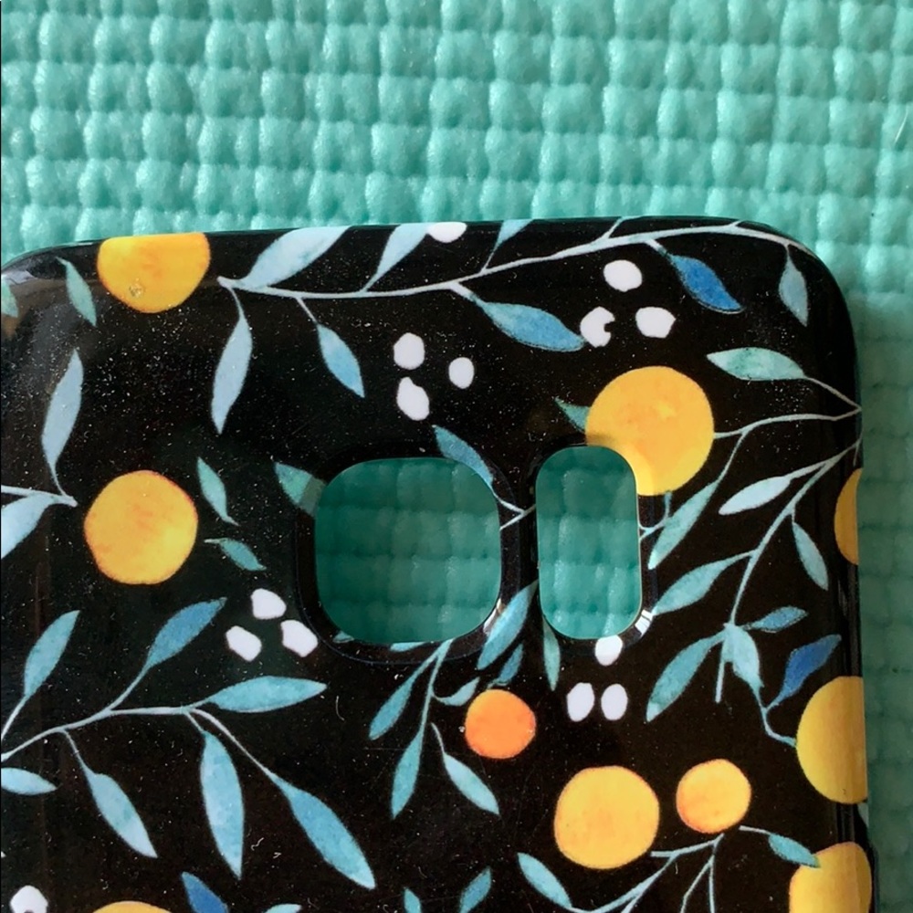Phone case - Picture 2 of 4